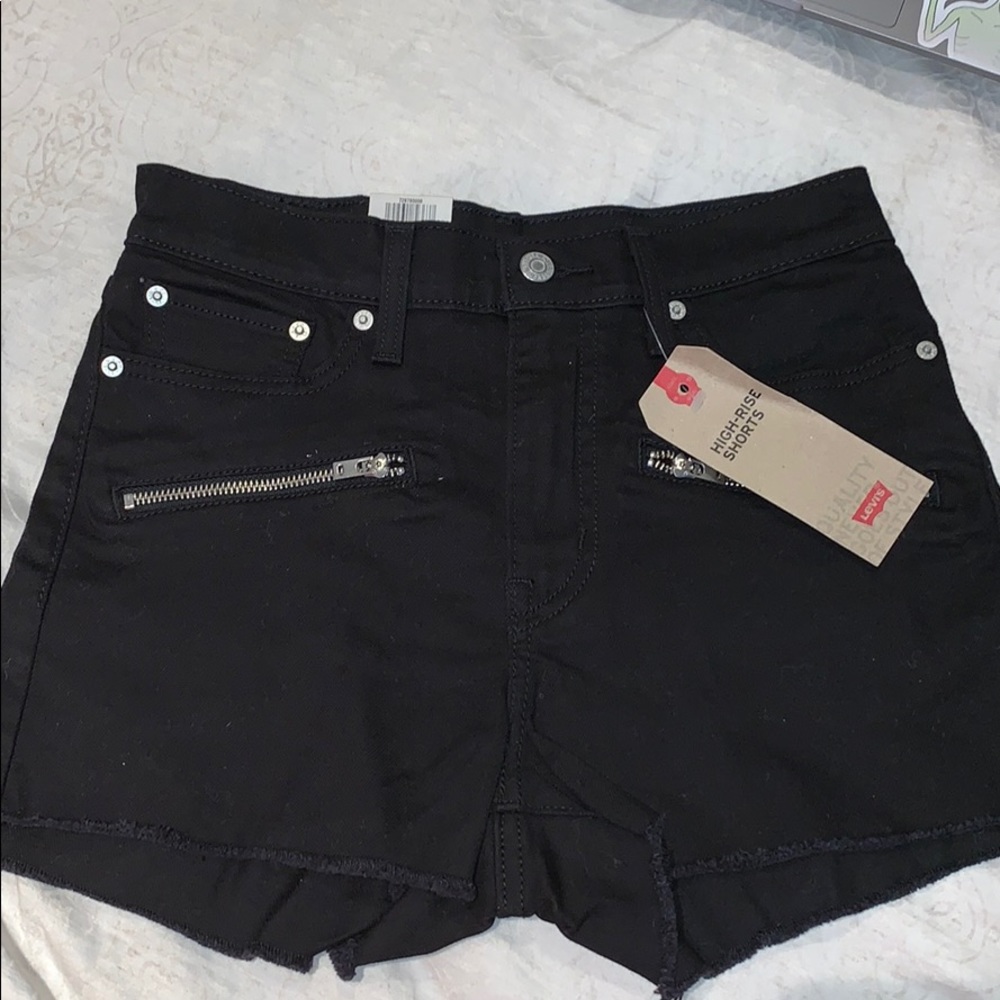 NWT Levi’s Black High Waisted shorts with zippers
